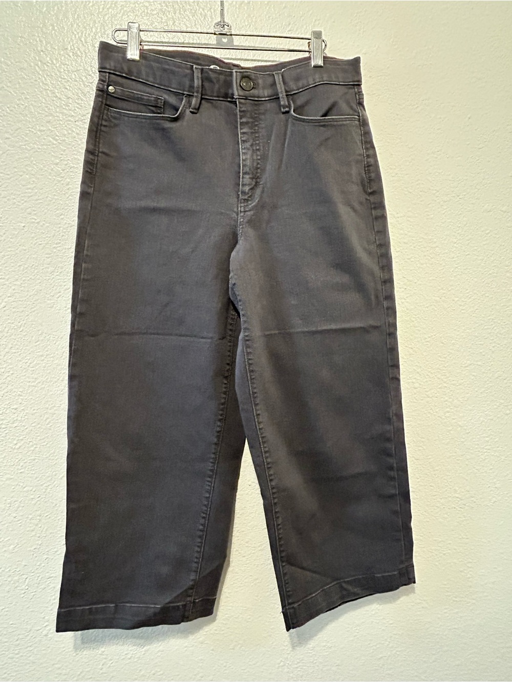 Eddie Bauer Slightly Curvy-High Rise Wide Leg Crop Jeans Sz 10